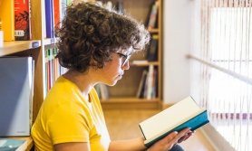 Alunos estrangeiros aprendendo portugu�s
