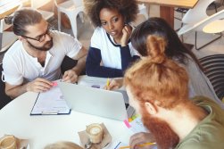 Curso de Portugu�s para Estrangeiros
