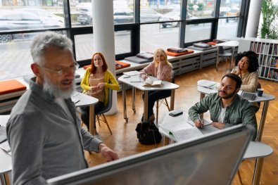 Curso de Portugu�s Presencial: Aulas Pr�ticas e Personalizadas
